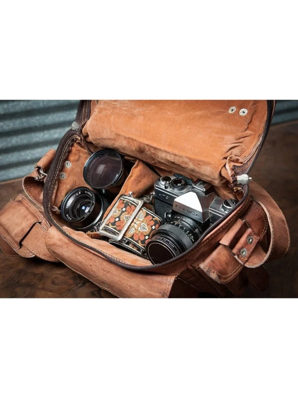 Vintage Leather Messenger Bag - DSLR Shoulder Satchel for Travel & Photography